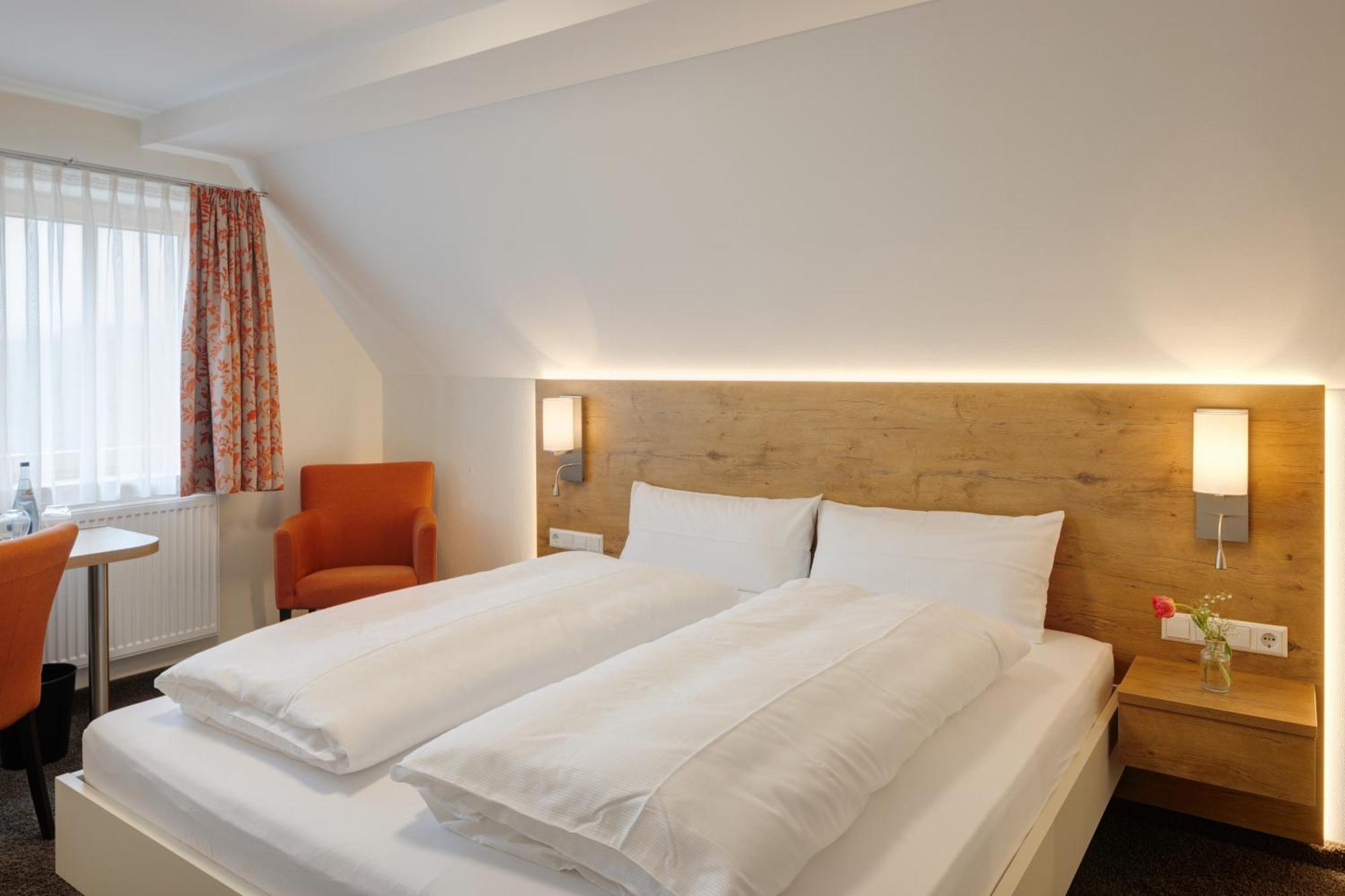 Landhotel Steigenhaus Untermunkheim Ngoại thất bức ảnh